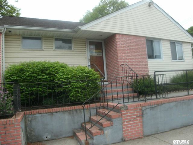 1398 Deer Park Ave N. Babylon, NY 11703