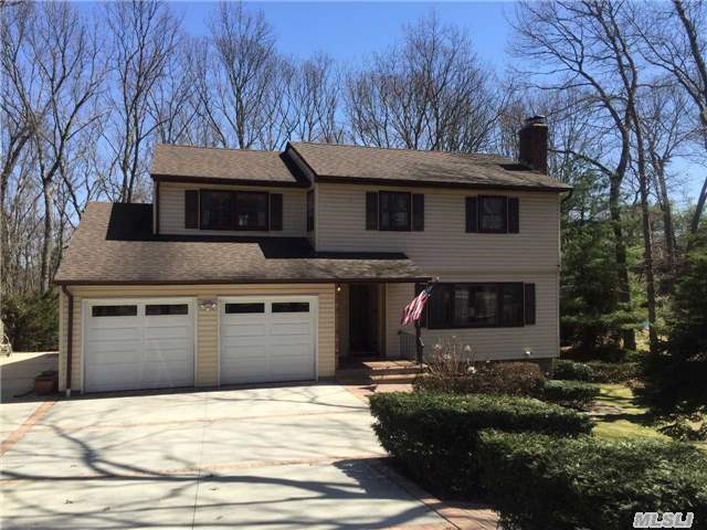 223 Kohr Rd Kings Park, NY 11754
