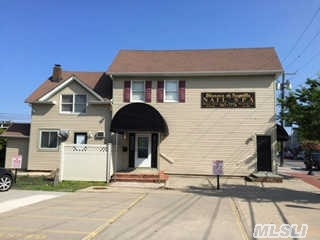 75 Railroad Ave Sayville, NY 11782