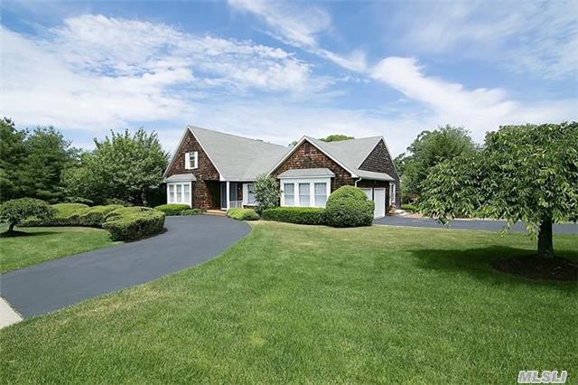 1 Equestrian Ct Stony Brook, NY 11790