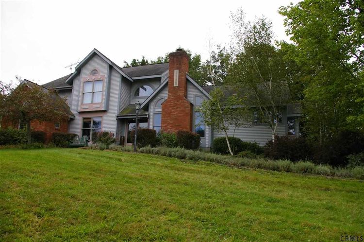 175 TSATSAWASSA LAKE RD Nassau, NY 12062