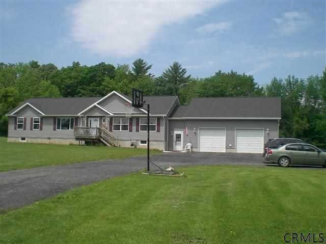 19 MAPLE DR Fultonville, NY 12072