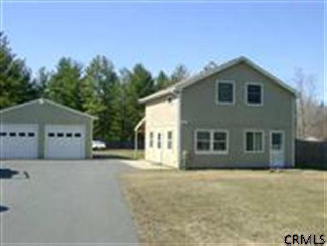 26 RUSTIC BRIDGE RD Rexford, NY 12148