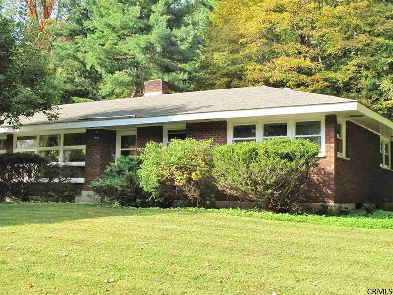 4511 NY HWY 150 Sand Lake, NY 12196