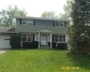 5 Nightingale Path Liverpool, NY 13090