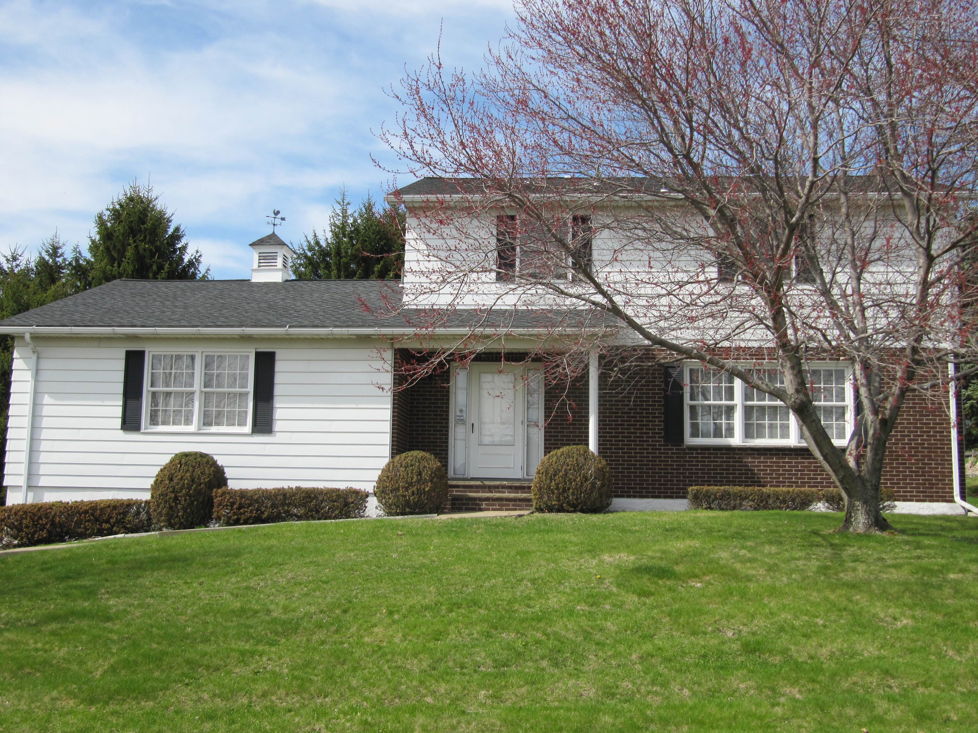 19 David Drive Johnson City, NY 13790