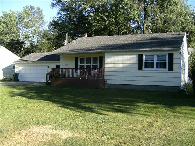 2802 Stenzel North Tonawanda, NY 14120