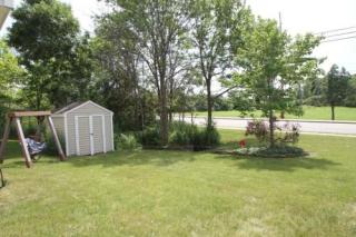 136 Schilling Ln Rochester, NY 14618