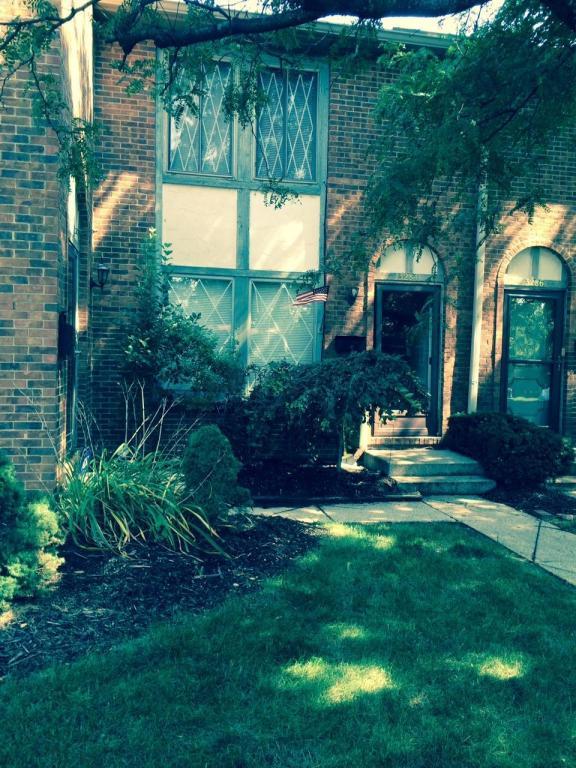 3284 Valley Ln S Columbus, OH 43231