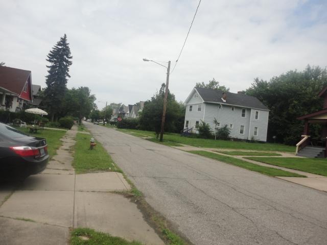 3146 W 68th St Cleveland, OH 44102