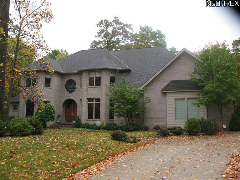 7271 Canyon Point Circle Brecksville, OH 44141