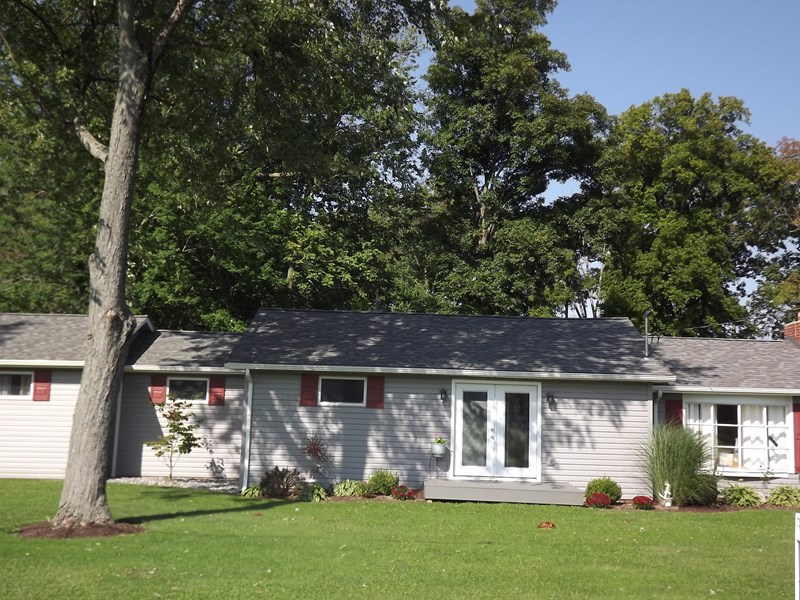 495 Hartzell Rd North Benton, OH 44449