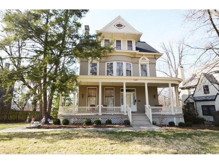 3987 Rose Hill Ave Cincinnati, OH 45229