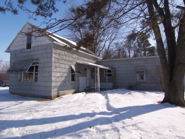 515 W. Smith St. Forest, OH 45843