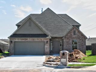 19400 Thomas Ct Edmond, OK 73012