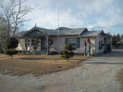 307 W B Ave Cache, OK 73527