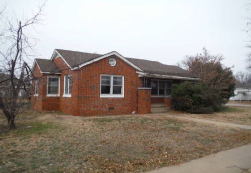 201 S 14th St Frederick, Ok, 73542 Tillman County Frederick, OK 73542