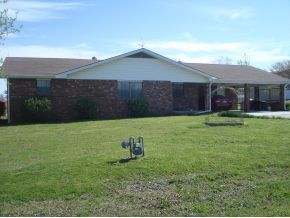 202 SE CHEADLE Canadian, OK 74425