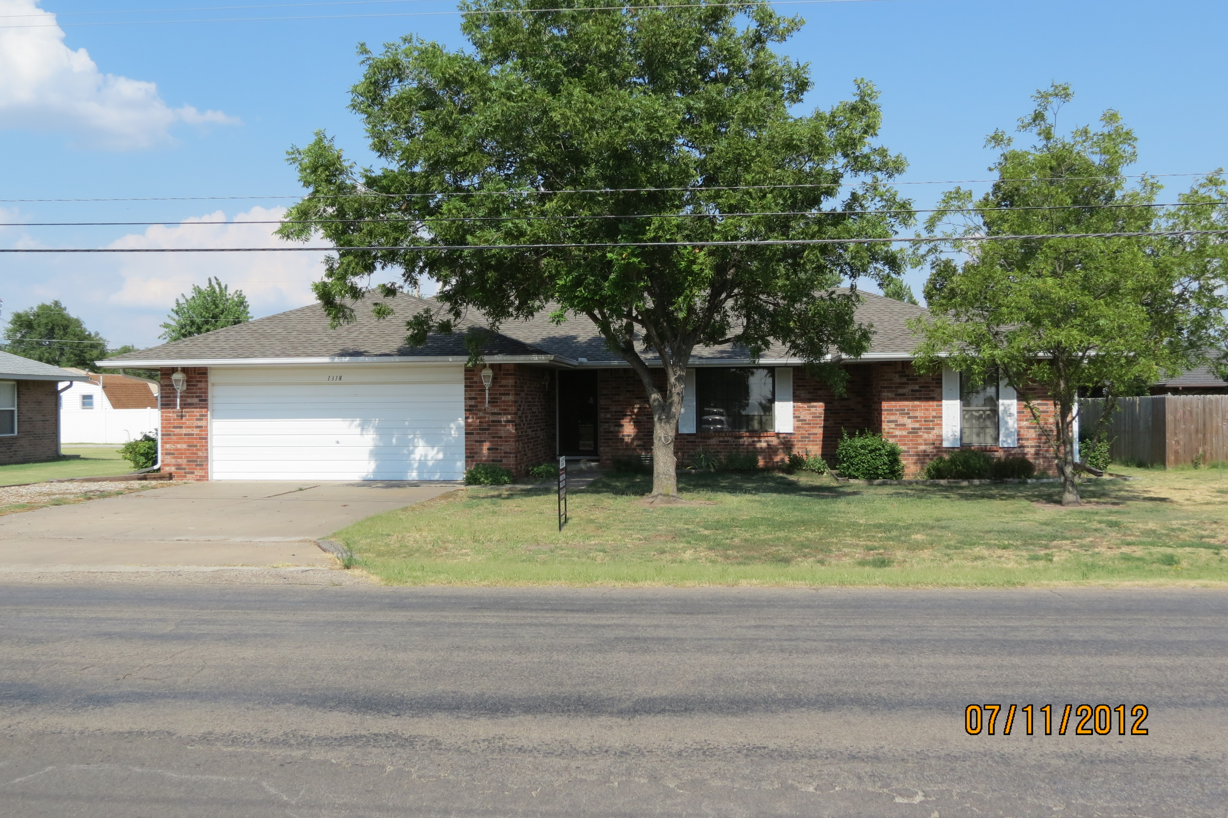 1318 S 13th Blackwell, OK 74631