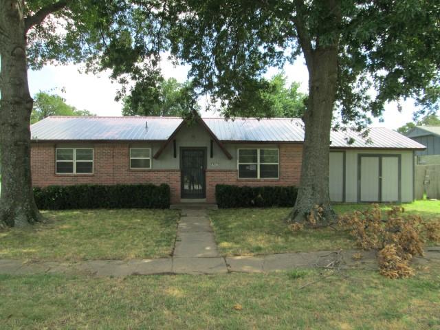 801 W Columbia St Okemah, Ok, 74859 Okfuskee County Okemah, OK 74859