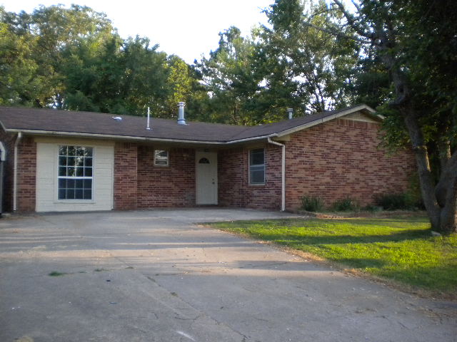 1104 E 10th Street Muldrow, OK 74948