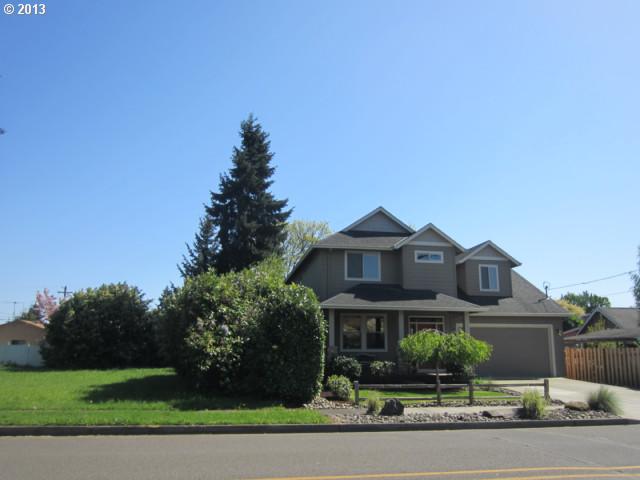 415 W DARTMOUTH ST Gladstone, OR 97027