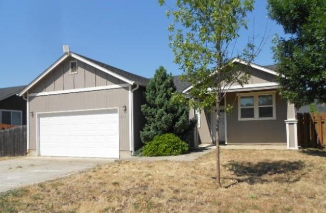 159 Rowan St Roseburg, OR 97471