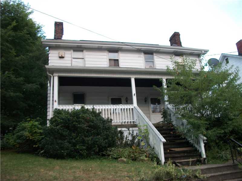 15 Hillcrest Avenue Burgettstown, PA 15021