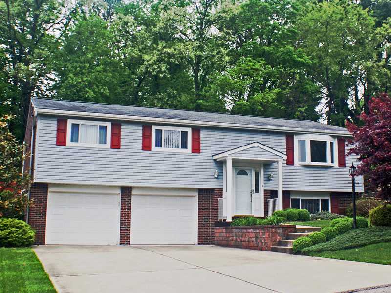 106 Briar Crest Drive Monroeville, PA 15146