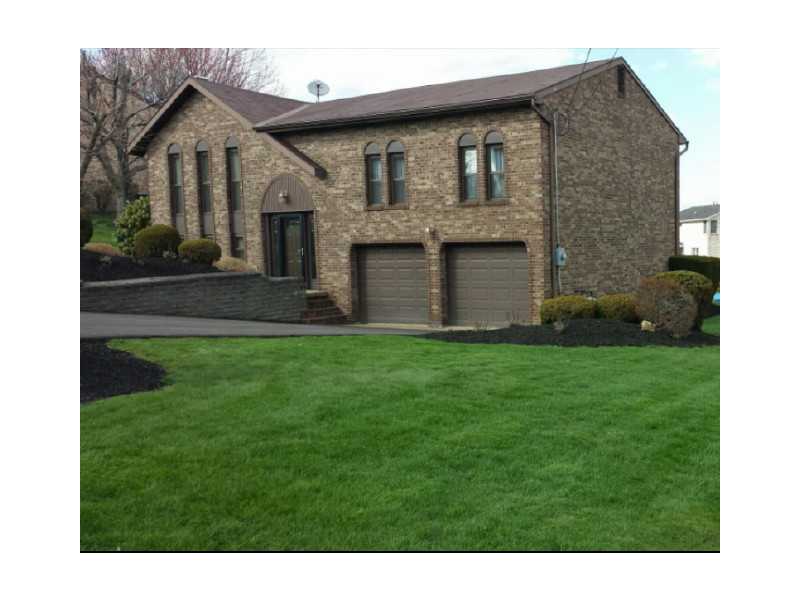 9 Windcrest Drive Cecil, PA 15321
