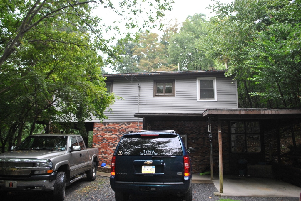 224 Hickory Trail Breezewood, PA 15533