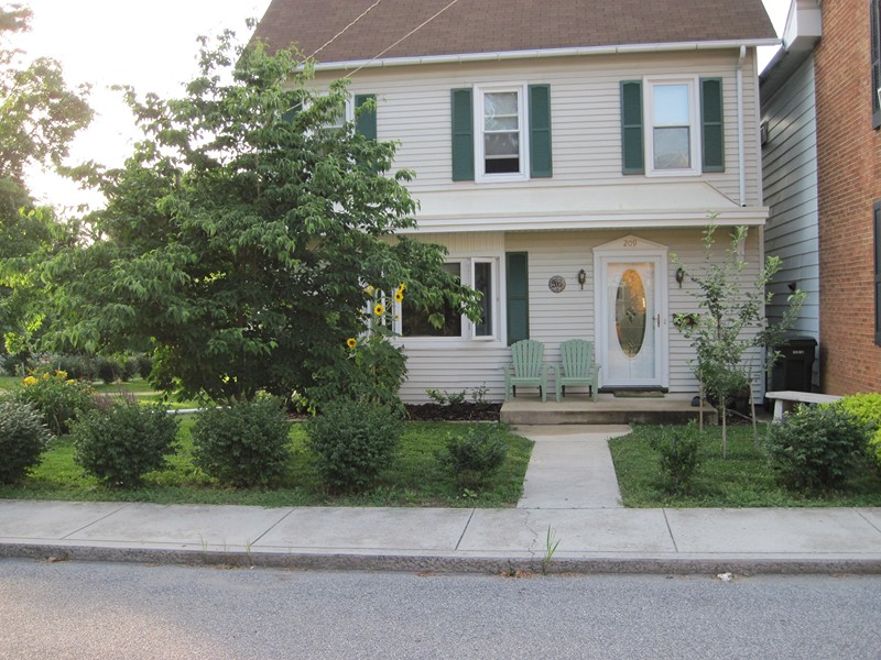 209 Third Street Boiling Springs, PA 17007