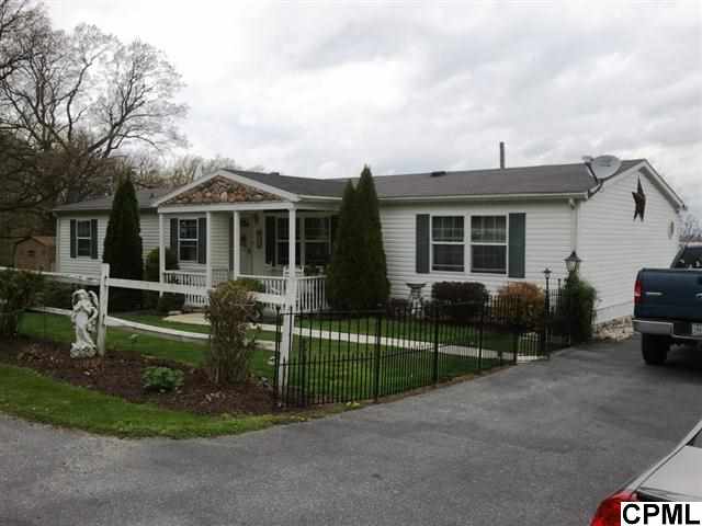 738 Sandbank Road Mount Holly Springs, PA 17065