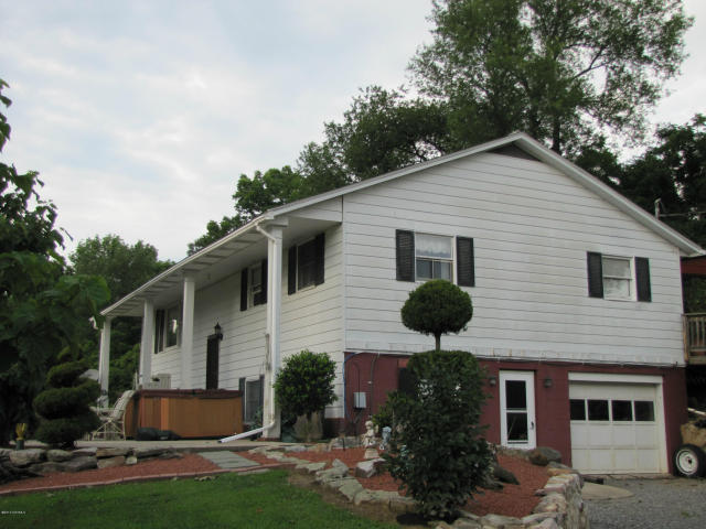 642 Strahan Road New Columbia, PA 17856