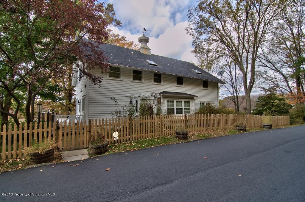 427 Gravel Pond Rd Clarks Summit, PA 18411