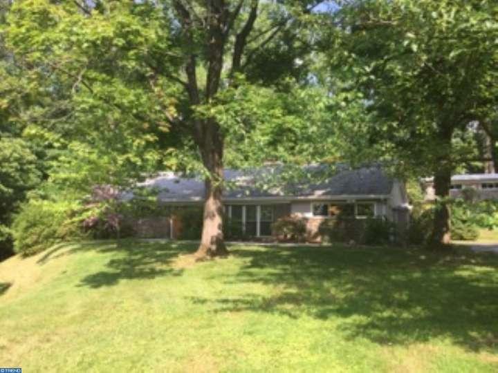 422 Woodhill Rd Wayne, PA 19087