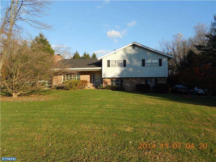 301 Barneston Rd Glenmoore, PA 19344