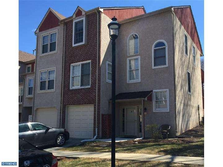 27 Forsythia Ct Lafayette Hill, PA 19444
