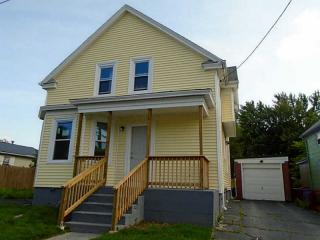 4 Barrett St Cranston, RI 02910