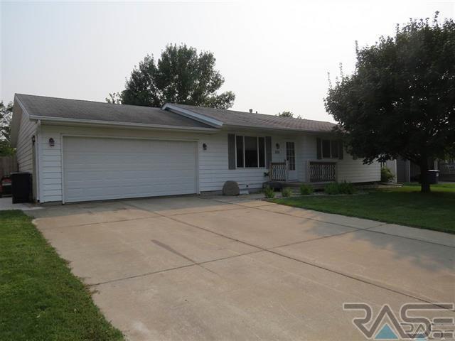 205 Jeanne Cir Hartford, SD 57033