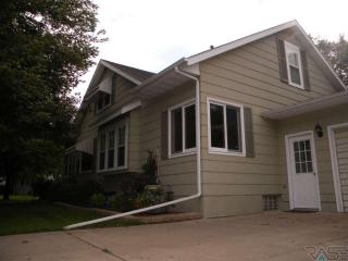 632 NE 1st St Madison, SD 57042