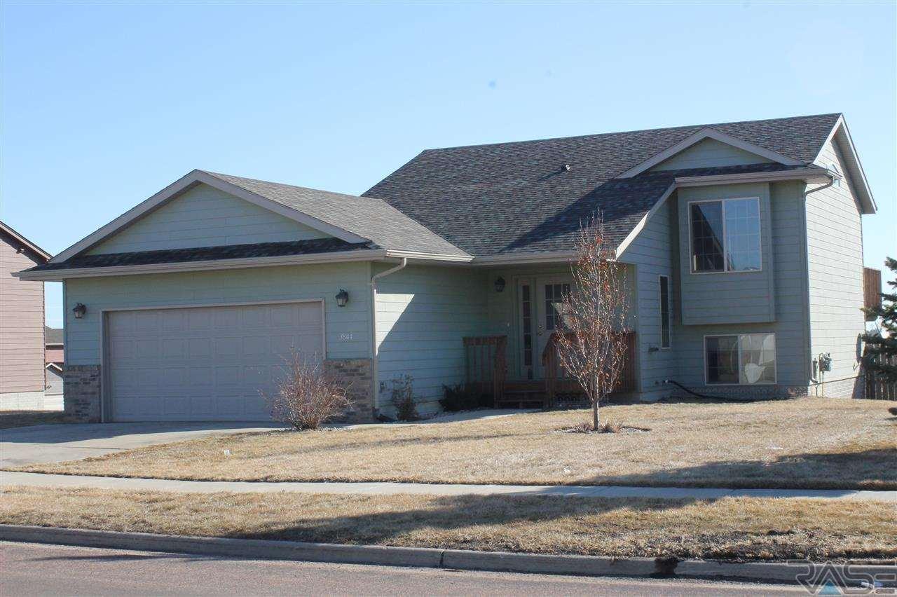 3844 N Gemini Dr Sioux Falls, SD 57107