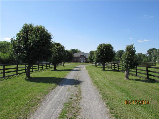 1945 Upper Station Camp Crk Cottontown, TN 37048