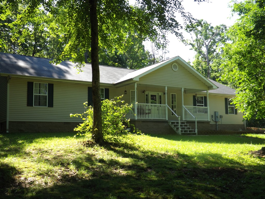 5890 Hwy 150 Sequatchie, TN 37374