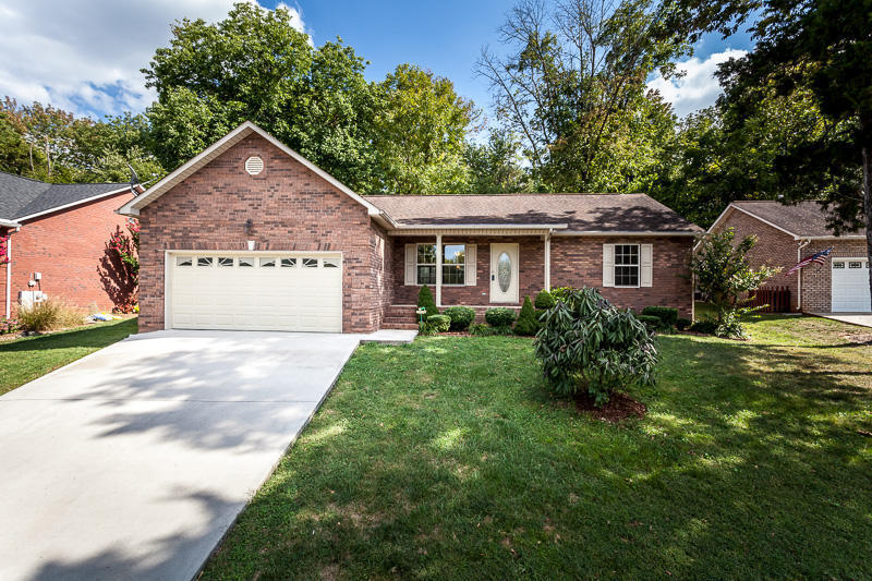 2336 Sunnywood Ln Knoxville, TN 37912