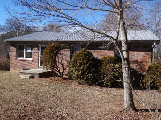 159 Poplar Grove Ln Gainesboro, Tn, 38562 Jackson County Gainesboro, TN 38562