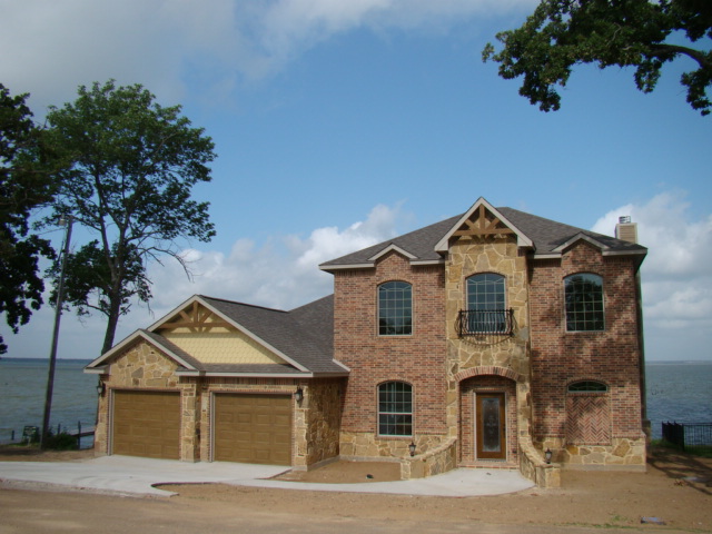 18623 Briarwood Dr Kemp, TX 75143