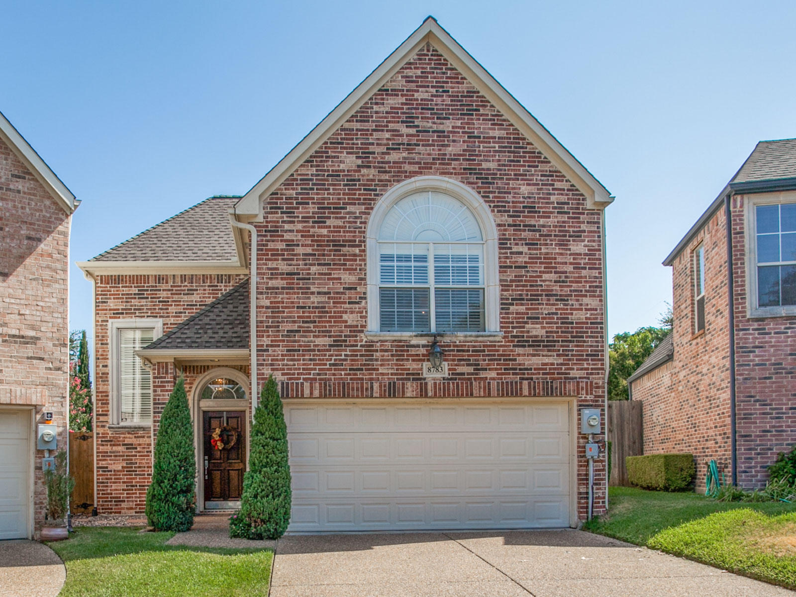 8783 Halstead Ct Dallas, TX 75243