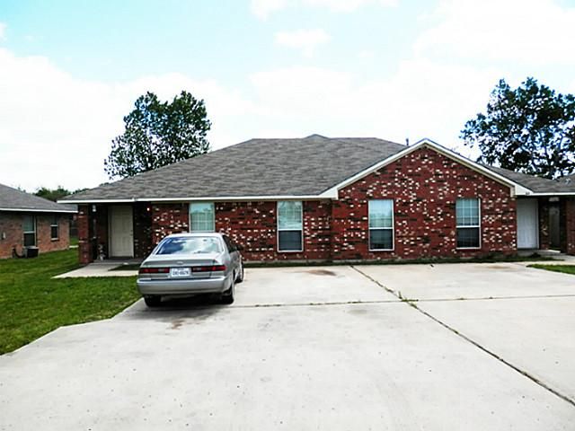 937 S Farmington Road S Howe, TX 75459