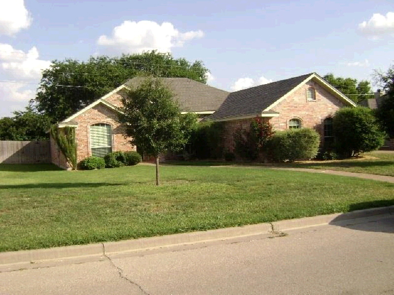 711 Ver-Lo Dr Lorena, TX 76655